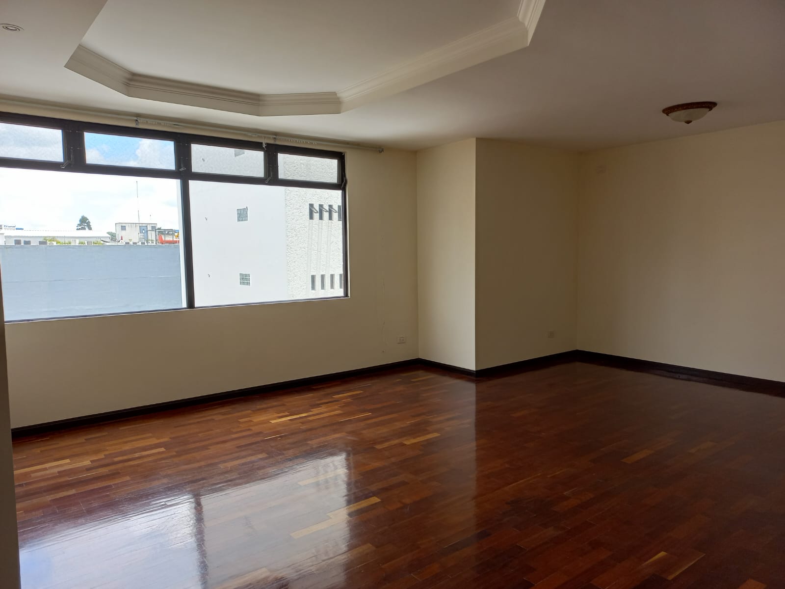 Apartamento en alquiler Edificio Exedra zona 14
