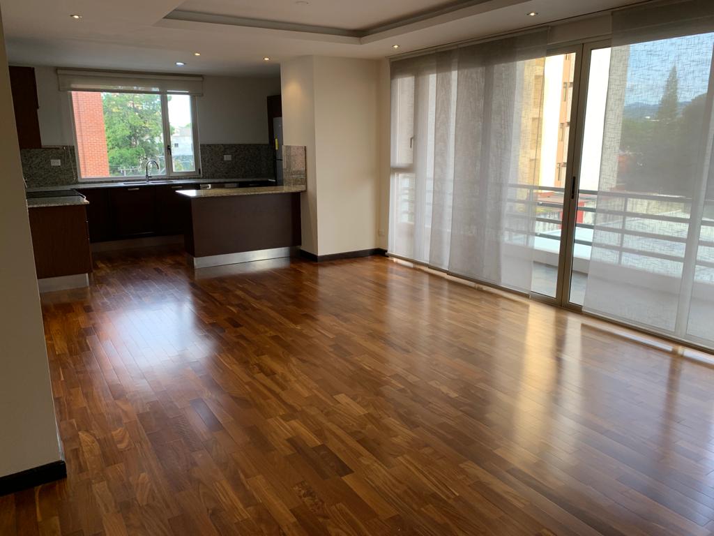 Apartamento en alquiler, zona 10, Edificio Aria