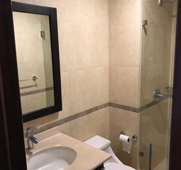 apartamento-en-alquiler-edificio-santa-maria-zona-10-4