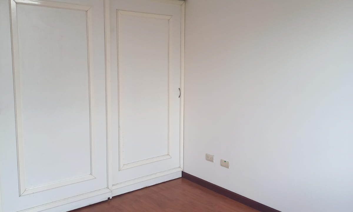 apartamento-en-alquiler-zona-14-edificio-bellini-8