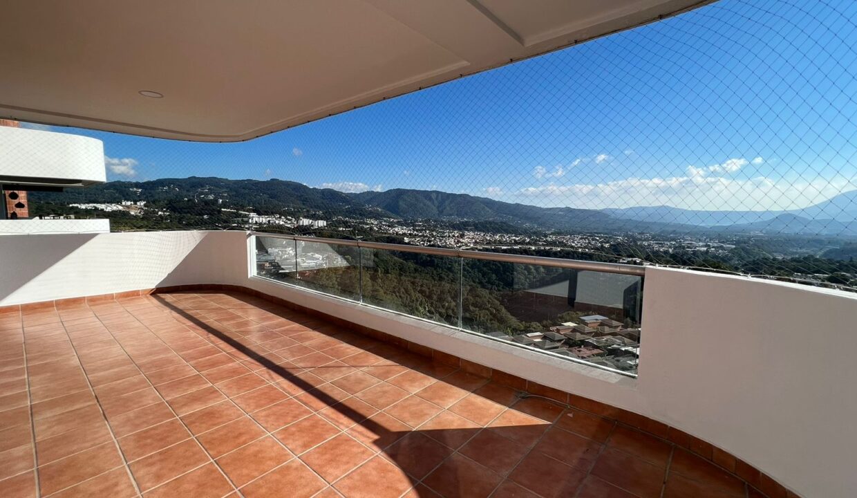 apartamento-en-alquiler-zona-14-edificio-marques-del-valle-2