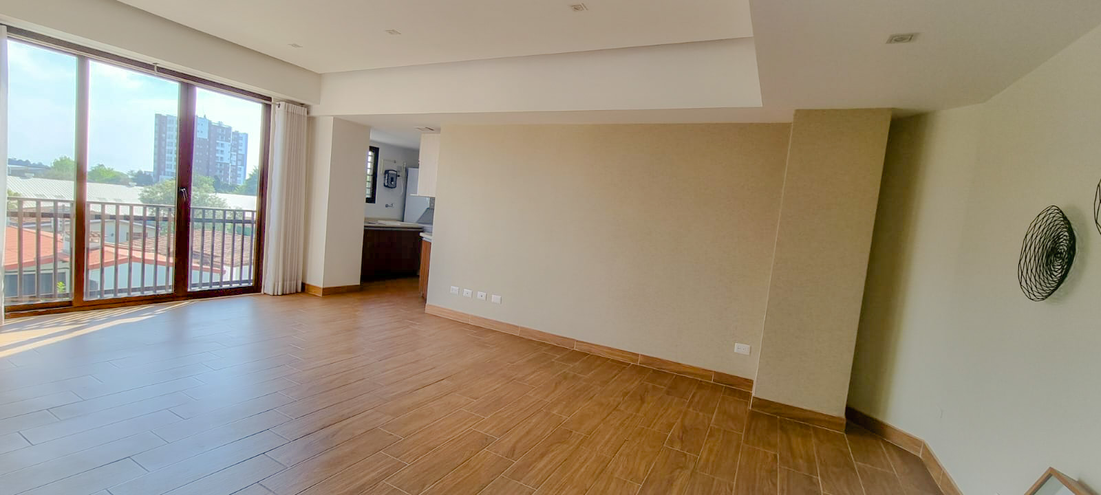 Apartamento en alquiler zona 14 La Villa