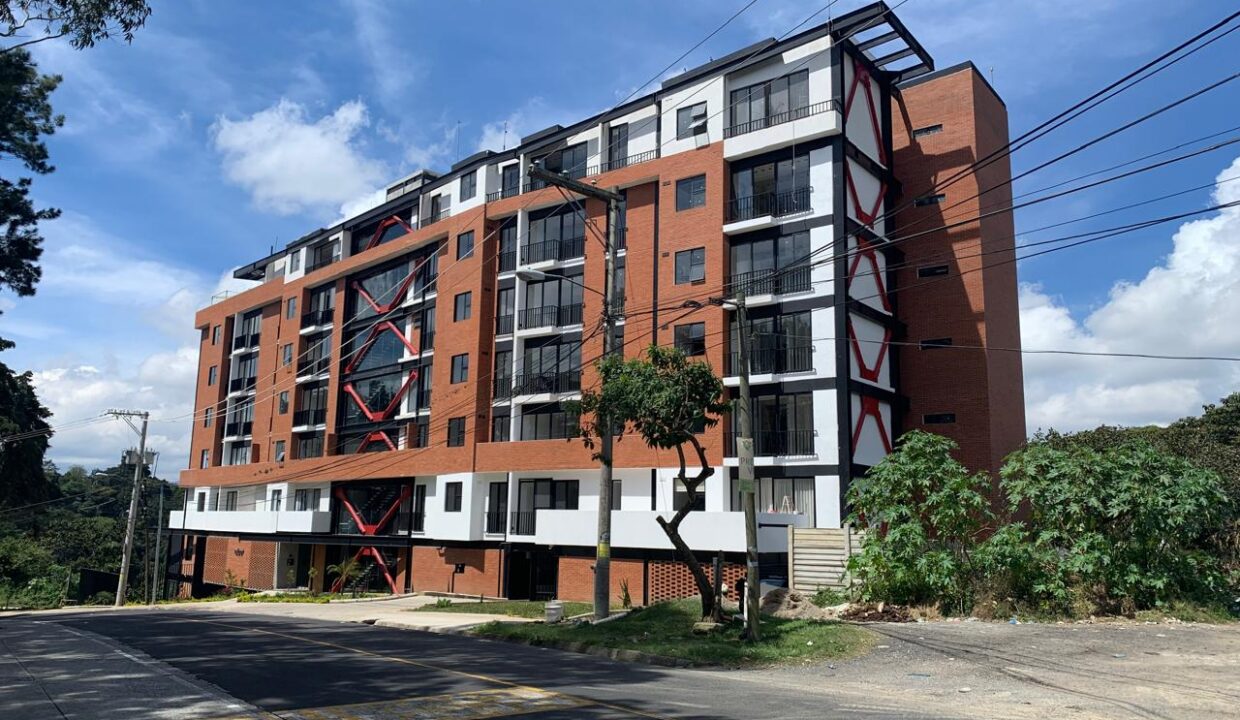 PHOTO-2025-12-10-18-20-45